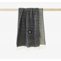 Moisés Hernández Design PLAID: MASCARA Ligne Roset
