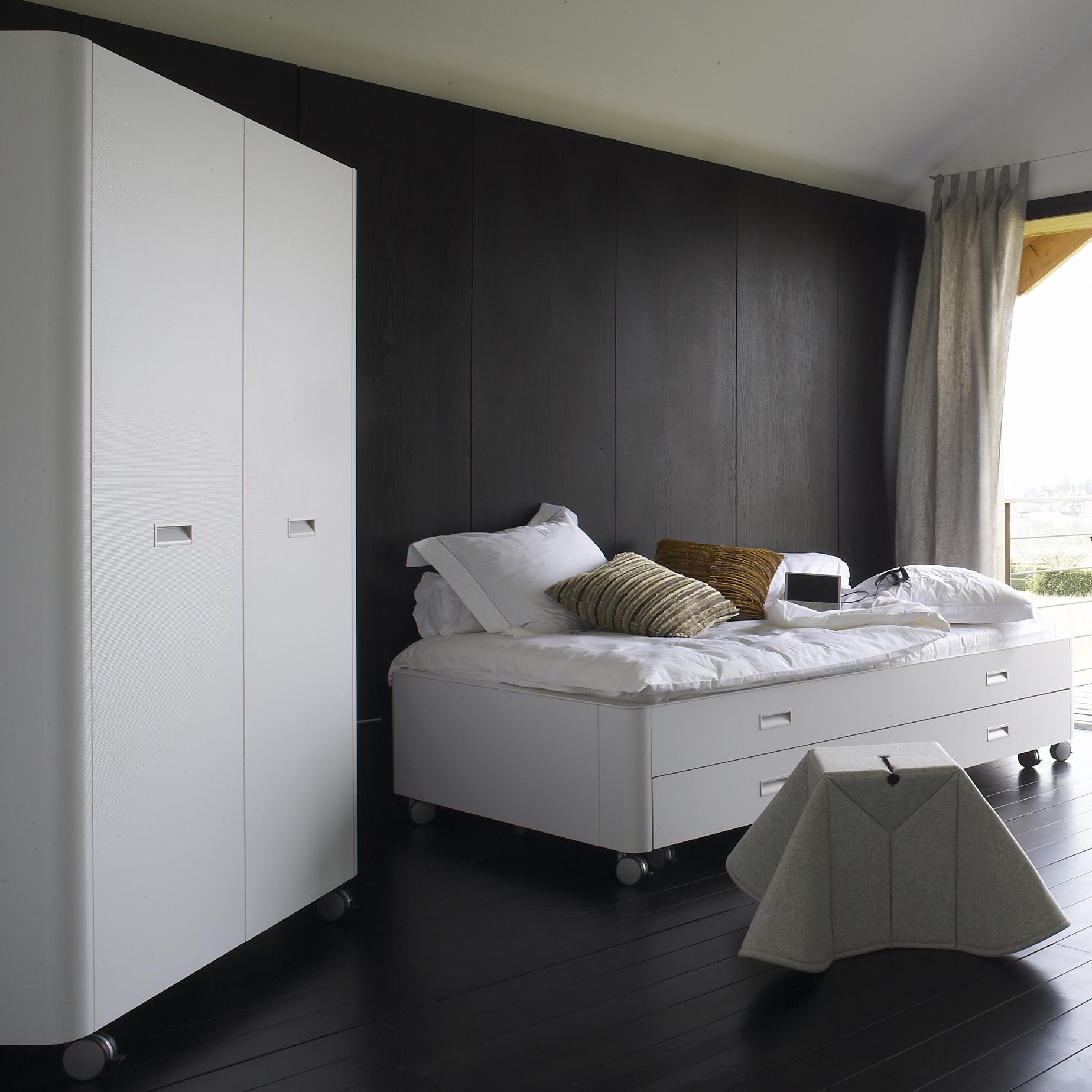 Travel Studio Wardrobes From Designer Pagnon Pelhaitre